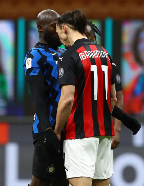 足球队在面 足球队在面